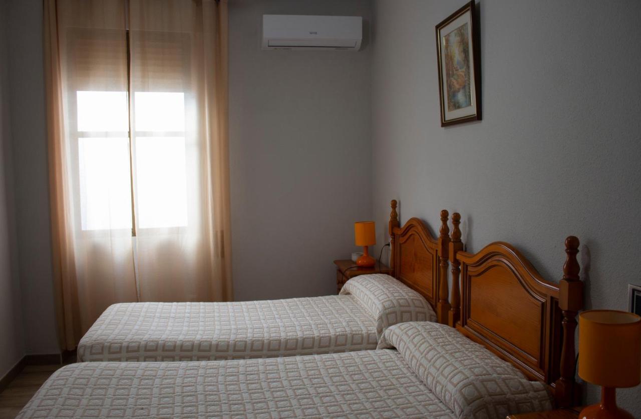Twin Room,995369098:JPEG